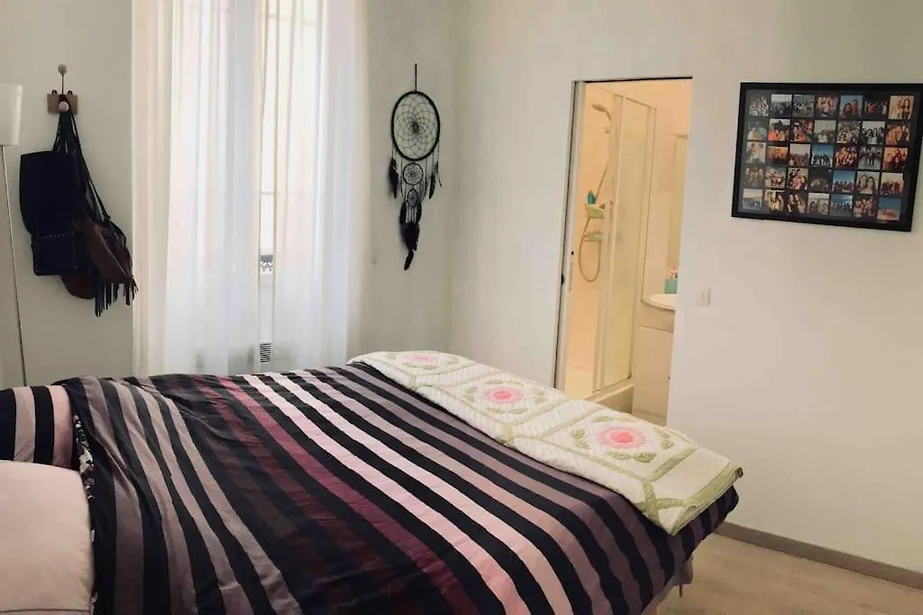 Апартаменты Cozy Flat, 5 Mins From Metro, 1 Bedroom